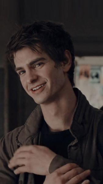 Andrew Garfield como Homem-Aranha